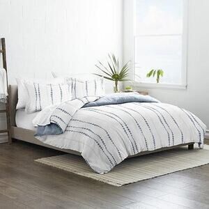 iEnjoy Home Feather Patterned King 3 Pc Duvet Set